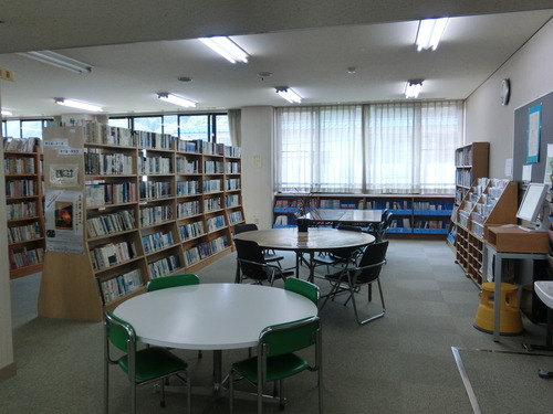 東部図書室2
